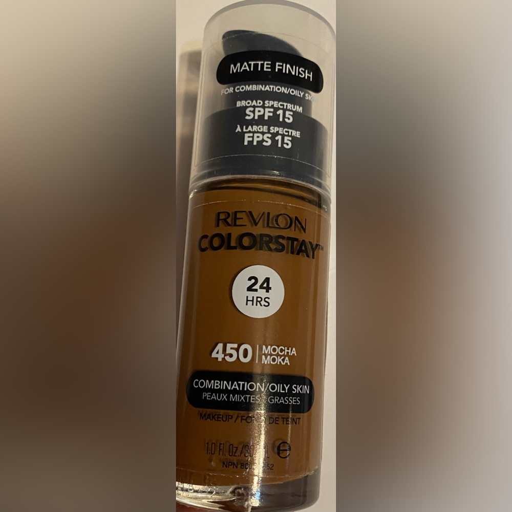 Revlon Colorstay Foundation color Mocha